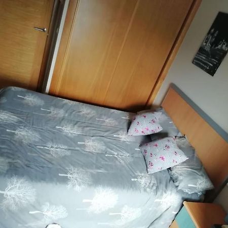 Habitacion En Piso Compartido Cerca De Playa De Samil Vigo Exteriör bild