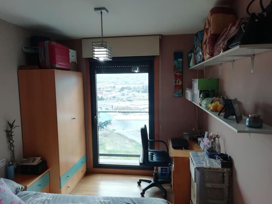 Habitacion En Piso Compartido Cerca De Playa De Samil Vigo Exteriör bild