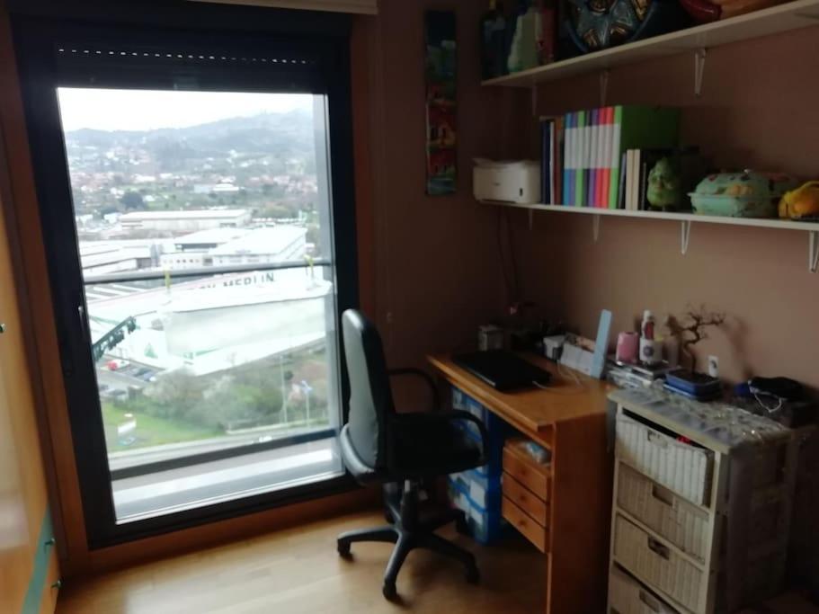 Habitacion En Piso Compartido Cerca De Playa De Samil Vigo Exteriör bild