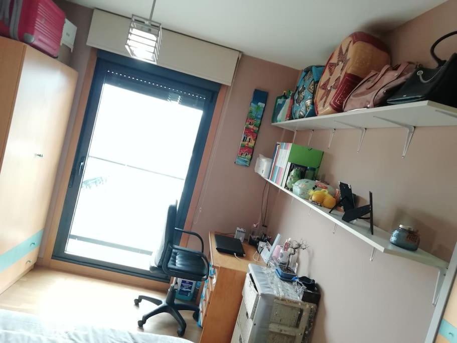 Habitacion En Piso Compartido Cerca De Playa De Samil Vigo Exteriör bild